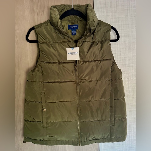 Arizona Jean Co. | Women’s Puffer Vest Detachable Hood| Size M - Picture 2 of 10